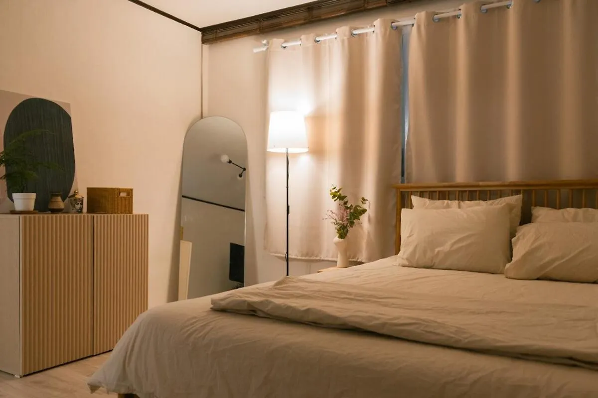 Sojin'S Wood&Green House Seoul Apartment